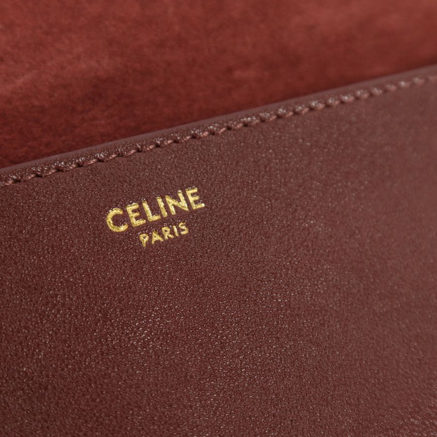 CELINE 羊皮皮革Soft Triomphe Besace肩背袋-7