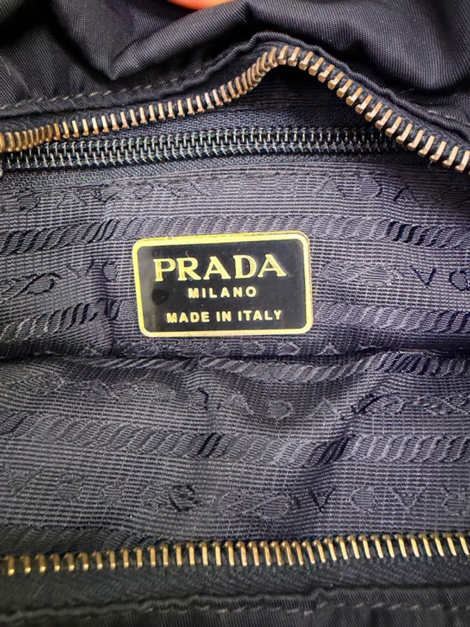 Prada Re-Edition 2005 women’s shoulder bag-11