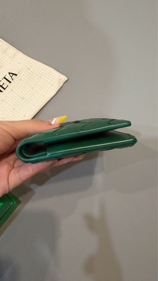 Bottega Veneta發財綠短夾-3