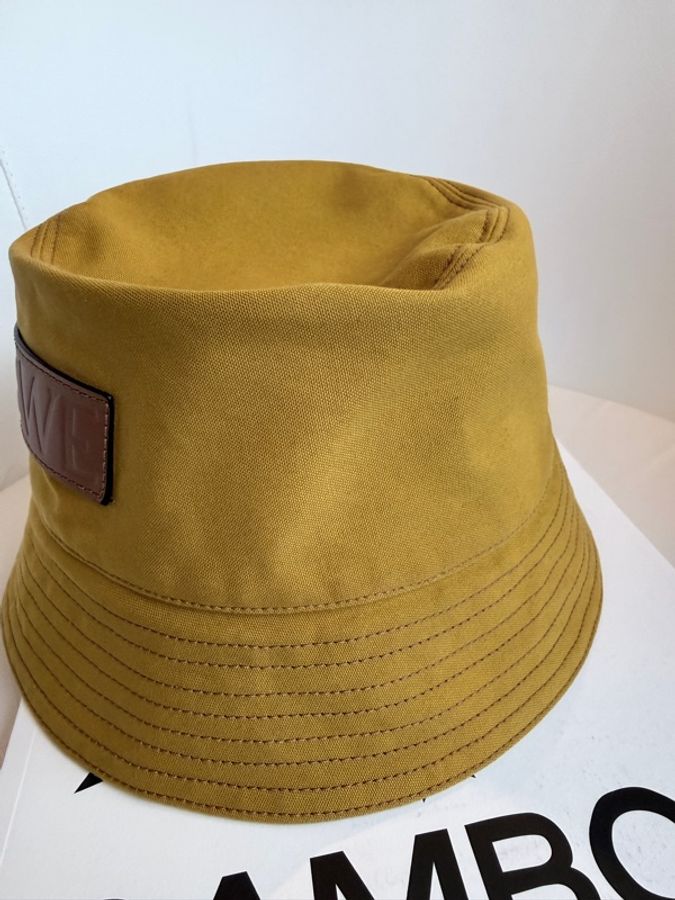 LOEWE✨皮標漁夫帽 #58-5
