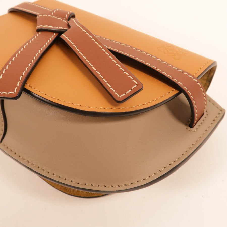 LOEWE 牛皮皮革Mini Gate肩背袋-12