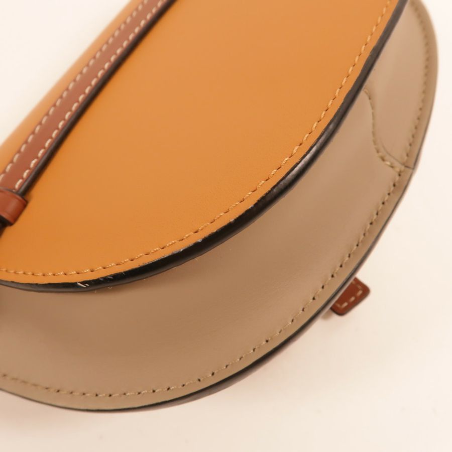 LOEWE 牛皮皮革Mini Gate肩背袋-13