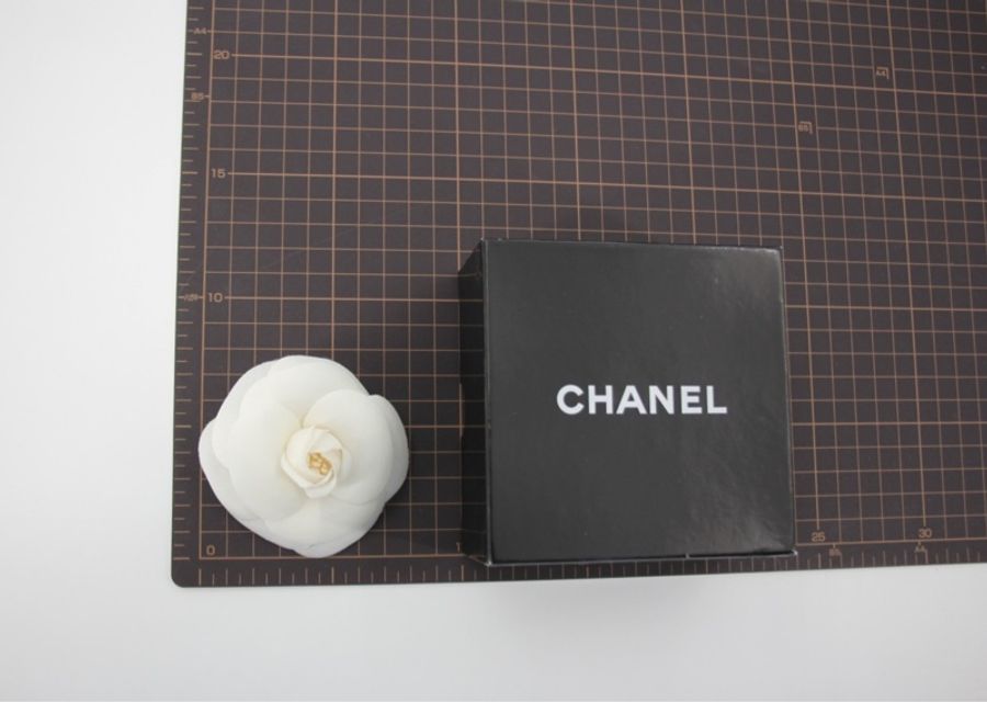 Chanel Vintage 81-85 絲綢白色山茶花胸針-15