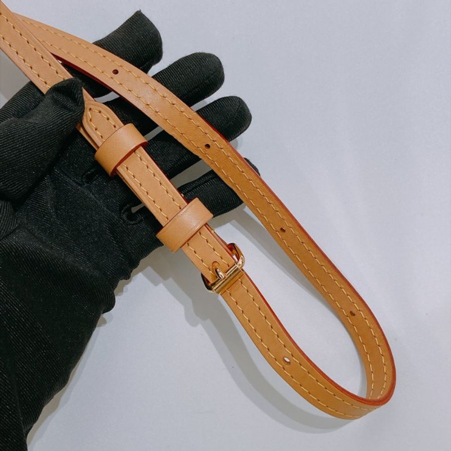 TW4970 Louis Vuitton 路易威登小號薯條肩帶包包 Fold Me Pouch Monogram Canvas-14