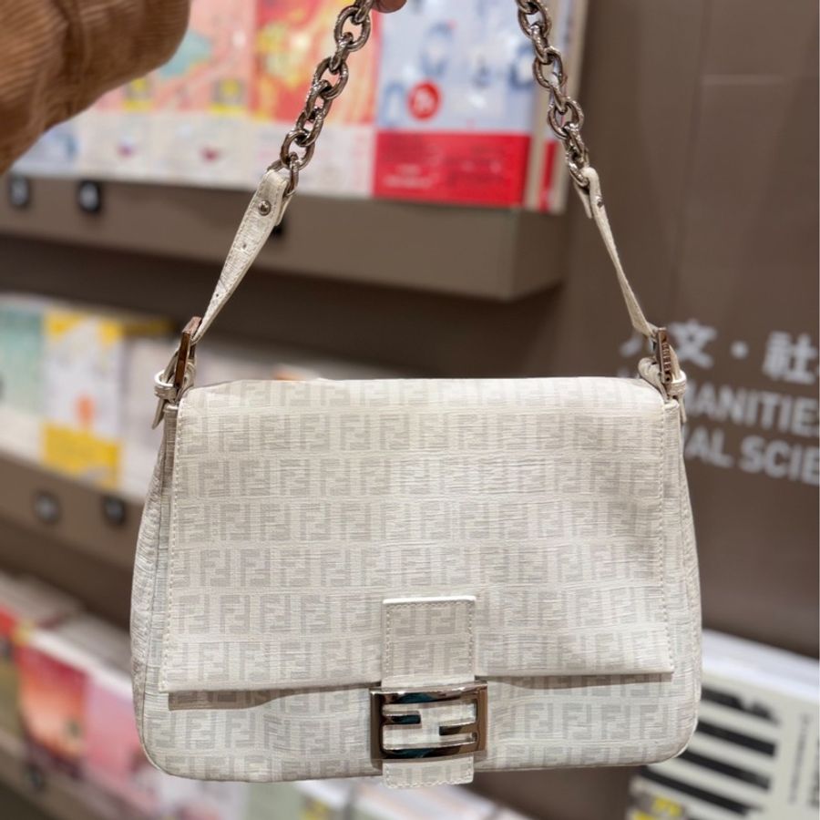Fendi Zucchino Mama PVC 白 銀鍊 法棍包 肩背包 側背包 手提包-1