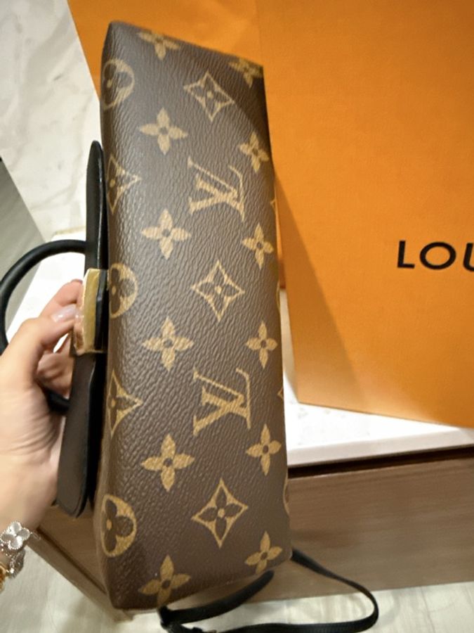 Lv 老花黑色鎖頭包 Locky BB款💗 全配 斜背包-8
