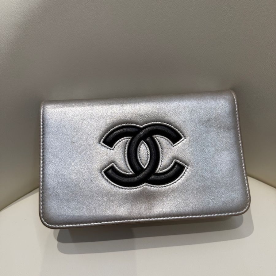 Chanel香奈兒 手拿包 斜背兩用 大Logo-9