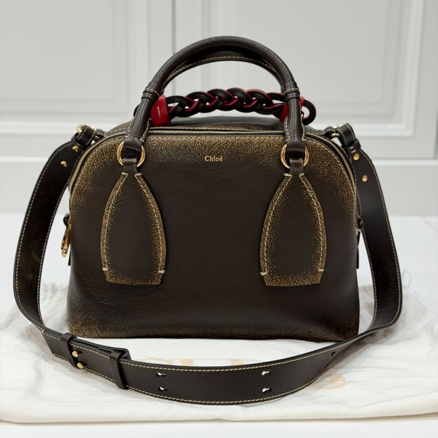 《仙闆名牌精品》Chloe Daria Medium 咖啡色 牛皮 手提包 肩背包 斜背包 側背包-9