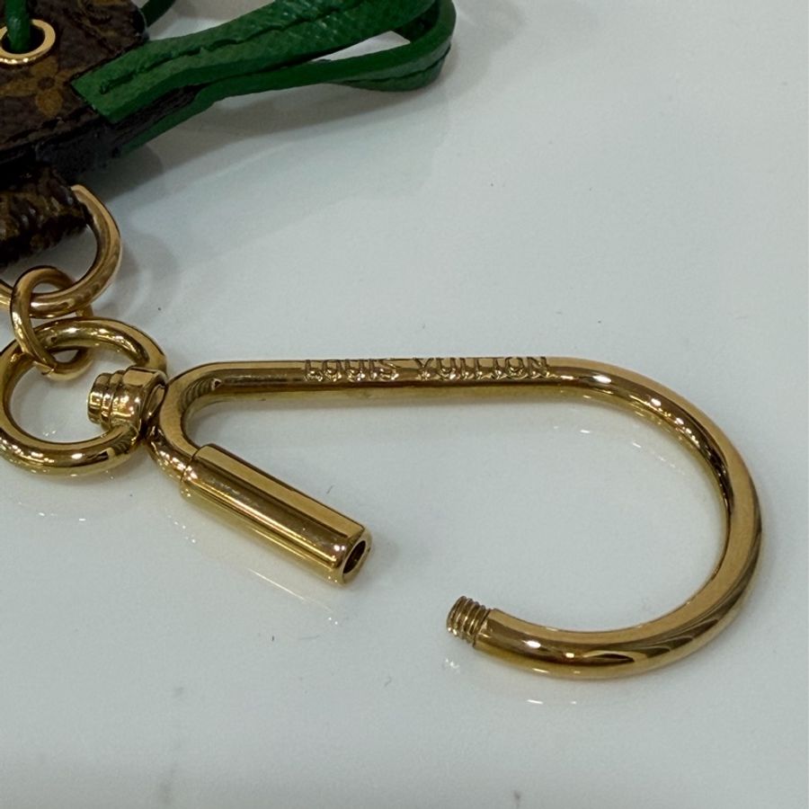 LV 限量 全皮 牛皮 綠 黃 老花 原花 字紋 金屬 NOE 鑰匙圈 吊飾 掛飾 key chain-14