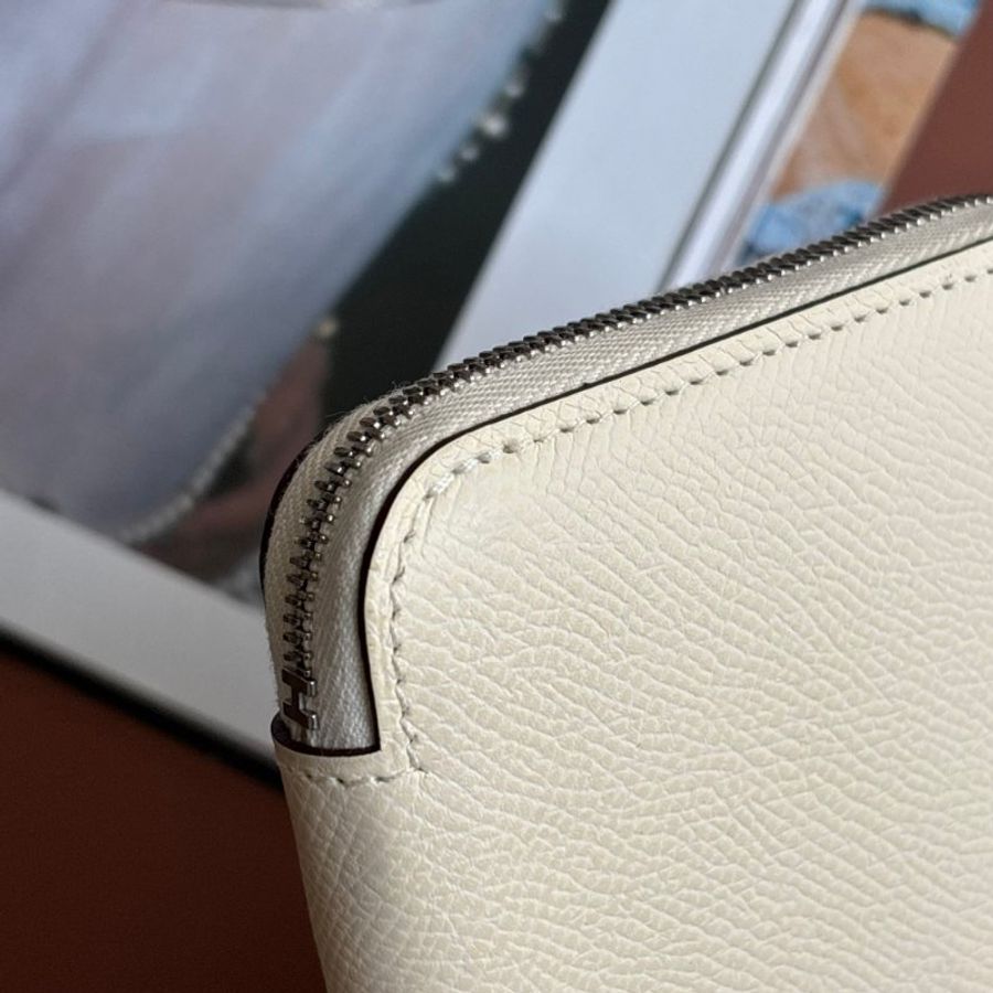 ::HERMES:: Z刻 絲巾短夾 奶昔白色內裡甜點圖樣拉鍊短夾-17