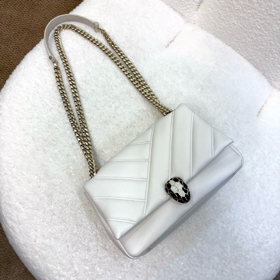 BVLGARI白色絎縫小牛皮Serpenti Cabochon蛇頭側背包287993-5