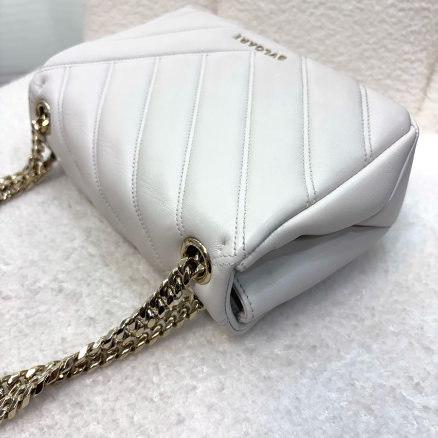 BVLGARI白色絎縫小牛皮Serpenti Cabochon蛇頭側背包287993-36