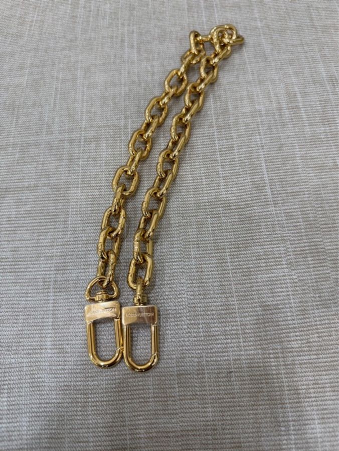 LV M22942 Pochette Métis East West 奶油色壓紋牛皮橫式郵差包-37