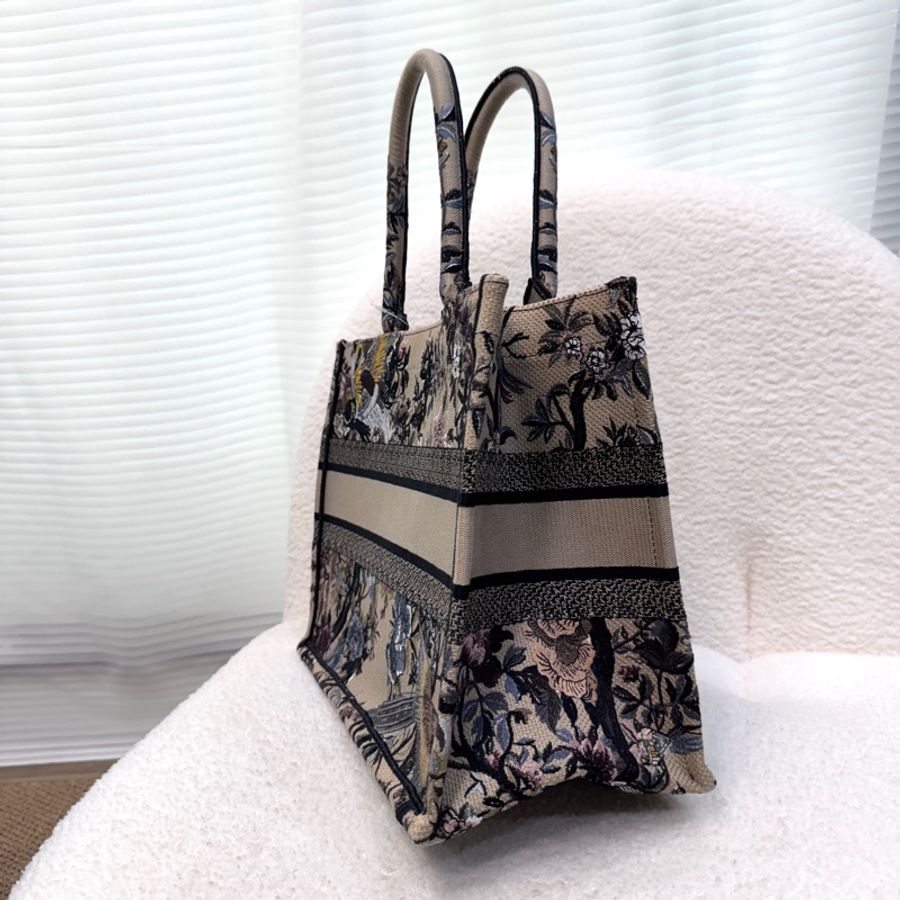 DIOR花卉喜鶴刺繡帆布中號BOOK TOTE-7