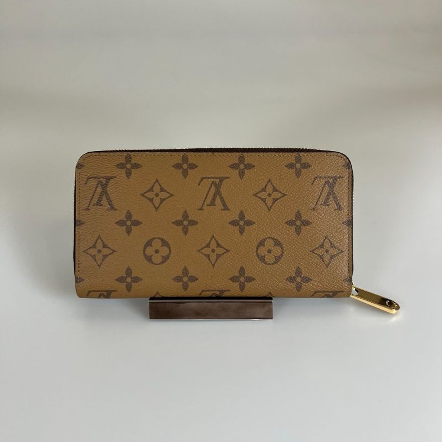 LV M82444 拚色Reverseㄇ拉長夾-1