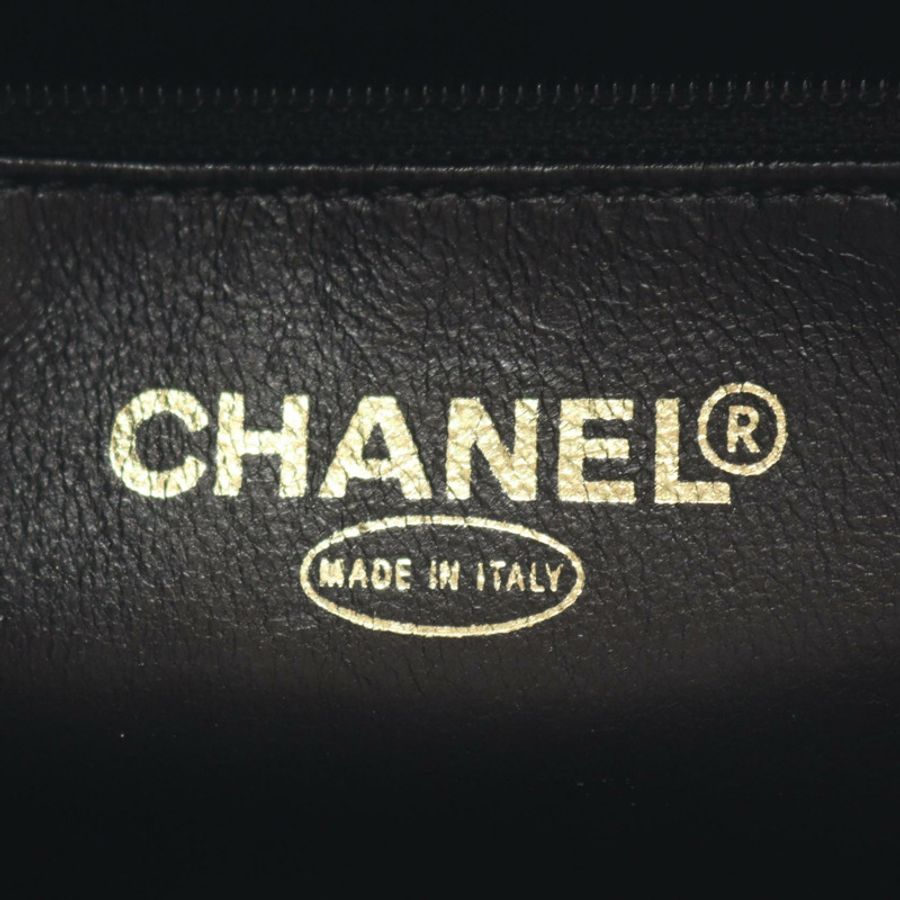 香奈兒 (CHANEL) Medallion 手提包,黑色粒面小牛皮,二手女款-3