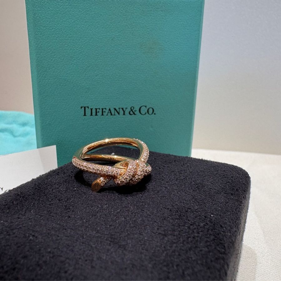 # 專櫃約35萬 #台灣購證 Tiffany Knot Tiffany & Co. 18K 玫瑰金鑲鑽雙行繩結戒指-3