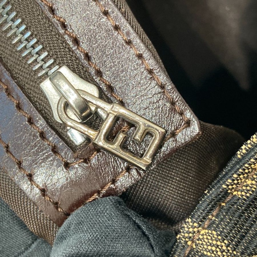 FENDI 芬迪 Zucca Mamma Baguette 法棍包 腋下包 帆布 棕色 銀釦-9