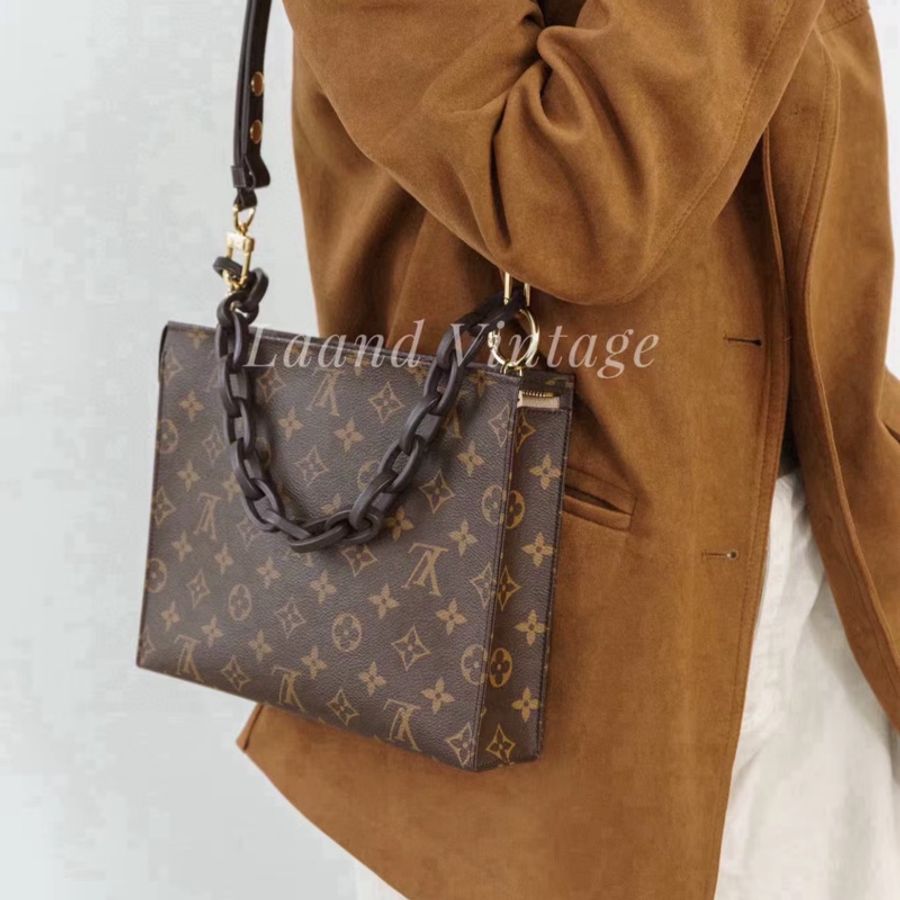 #超便宜💰#可斜背、肩背 Louis Vuitton • 經典老花洗漱包26-1