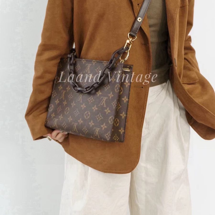 #超便宜💰#可斜背、肩背 Louis Vuitton • 經典老花洗漱包26-2