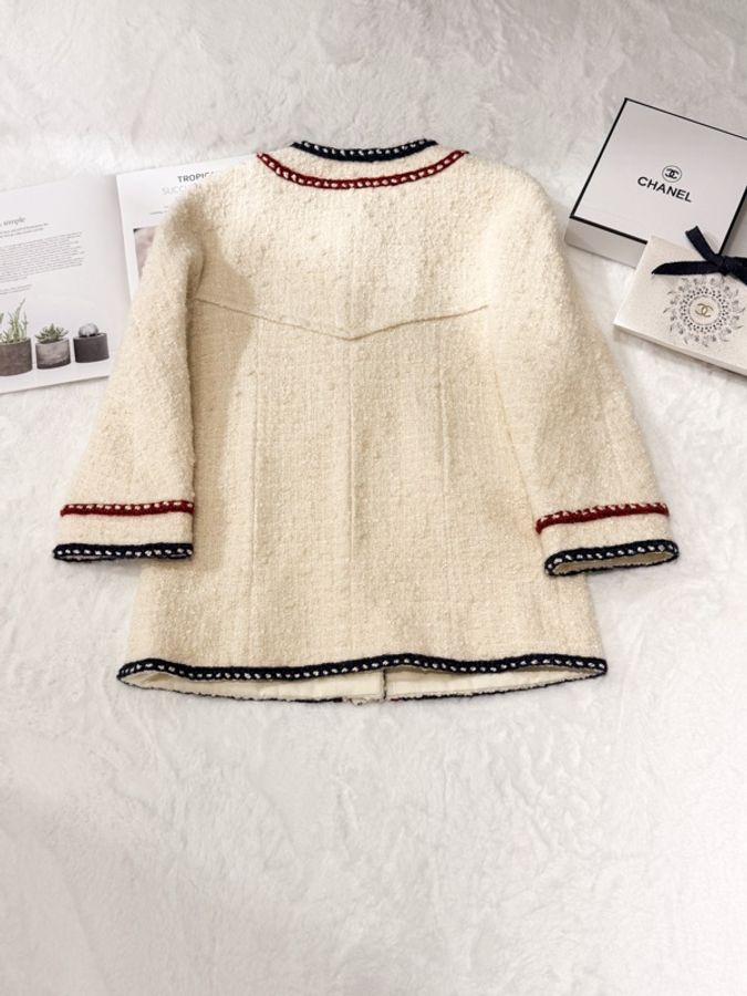 CHANEL 18A米白紅藍滾邊Tweed外套-9