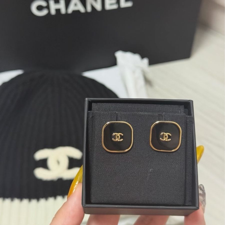 Chanel 26B方塊logo耳夾 夾式耳環-1