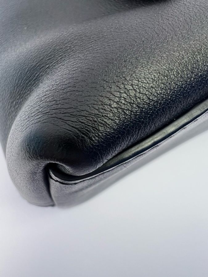 Balenciaga 巴黎世家 Downtown 黑色金扣小號,底寬30cm-10