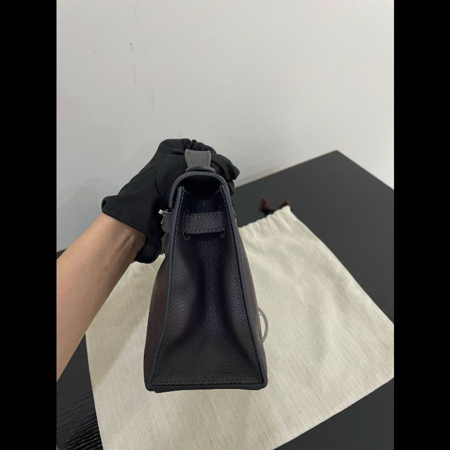 Hermès Vintage Mini Kelly 20 Raisin
Evergrain Calfskin-2