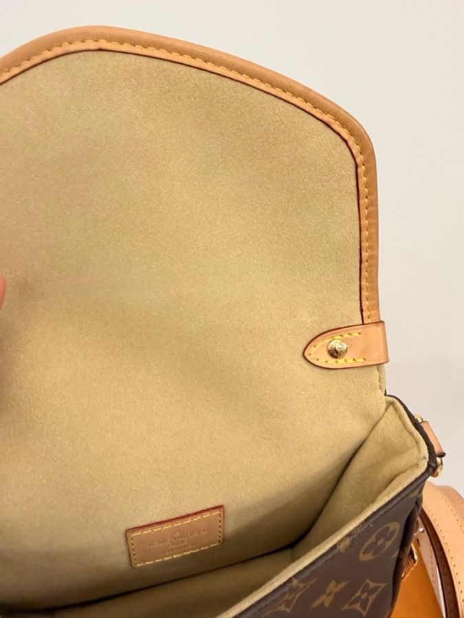 出清‼️ LV SAUMUR BB 馬鞍包-15