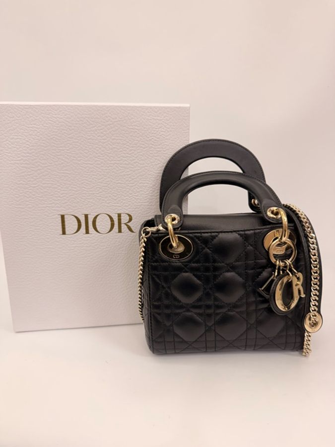 Dior mini lady Dior 黑羊皮3*3-0