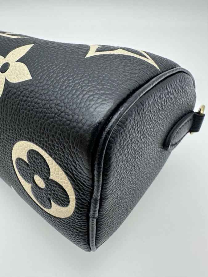 Louis Vuitton 路易威登 LV speedy nano黑白熊貓全皮壓紋mini枕頭包-11