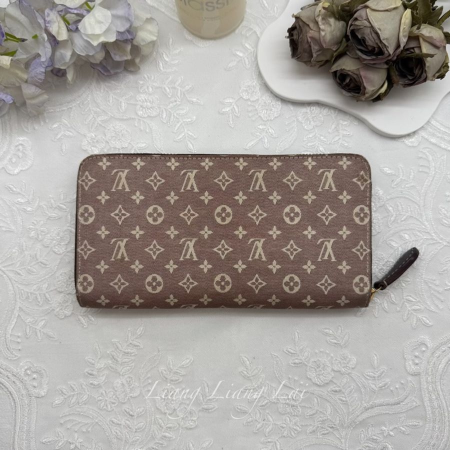 LOUIS VUITTON LV 經典Monogram Idylle 花紋布棕藕色拉鍊長夾-1