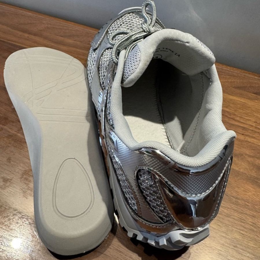 Bottega Veneta Orbit silver size 43-12