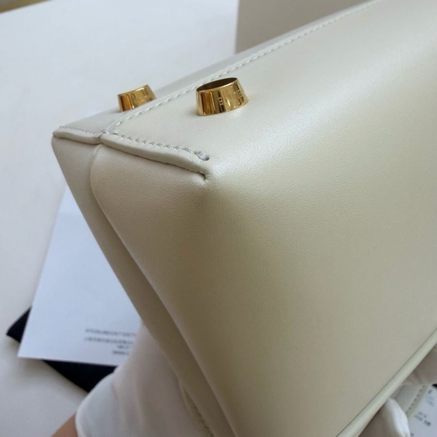 99新Celine 賽琳 TEEN NINO 牛皮 米色 尺寸： 20.5 x 13 x 8  附件：塵袋 卡紙-6