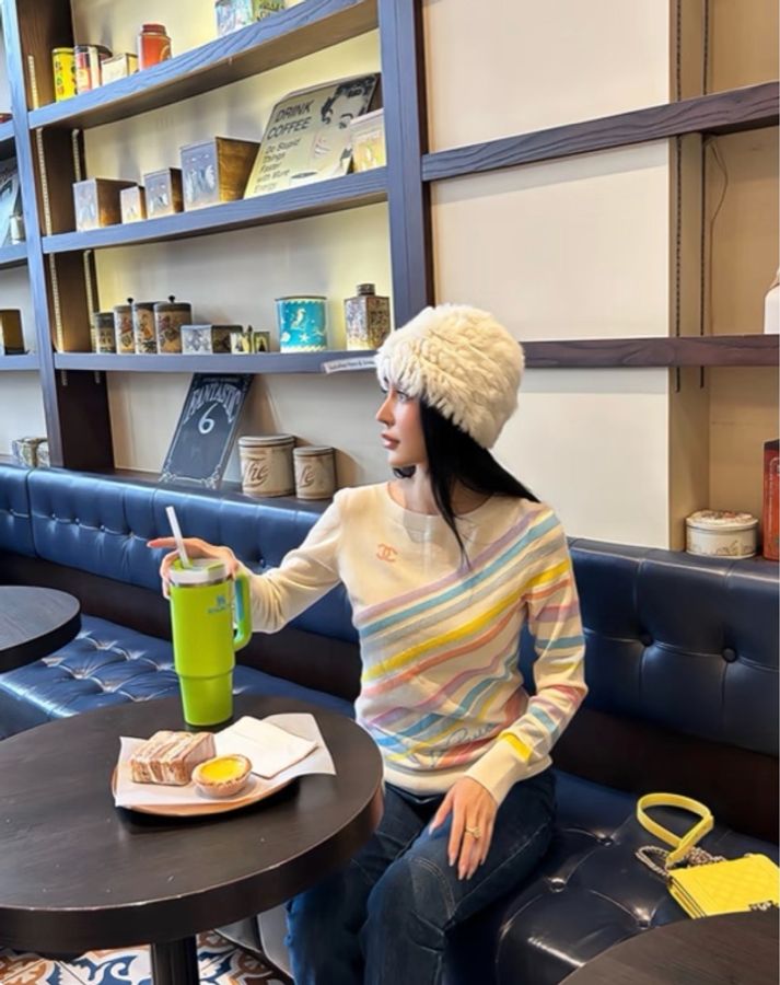 CHANEL La Pausa 19C 彩虹斜紋羊絨針織上衣-2