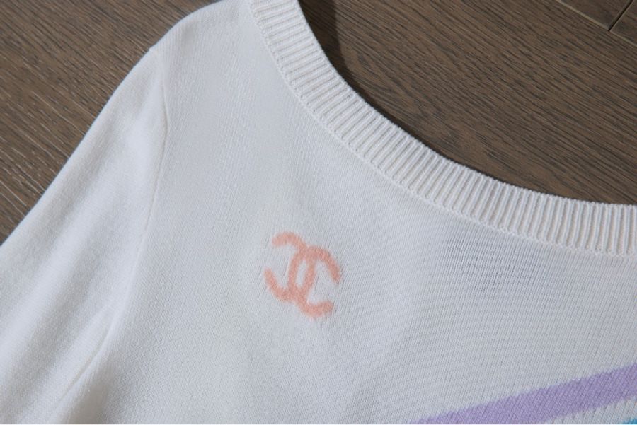 CHANEL La Pausa 19C 彩虹斜紋羊絨針織上衣-3