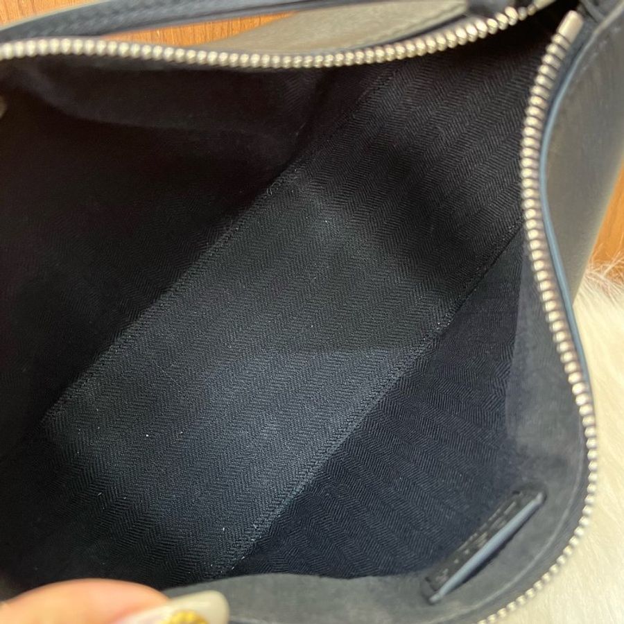 羅意威/Loewe Hammock Hobo 手袋 經典牛皮革 吊床包斜挎包-5