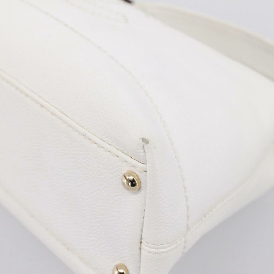 【日本直送】香奈兒 COCO 標誌鏈單背包,魚子醬紋白金 CC 標誌,正品 yk20859V-8