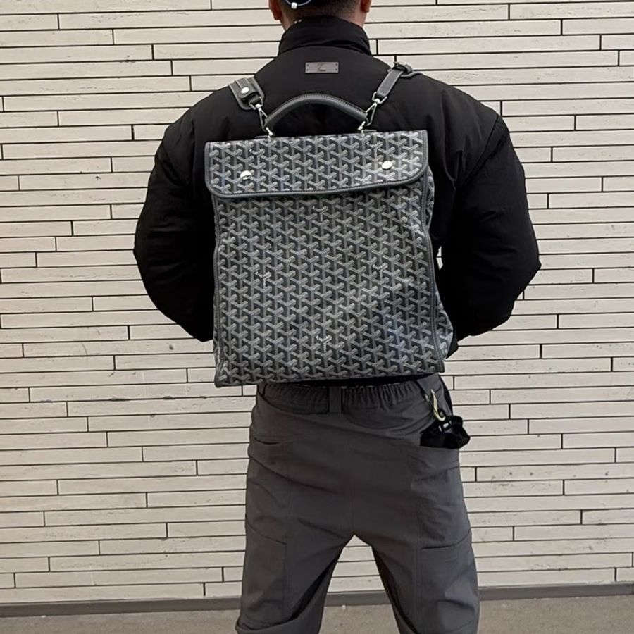 老錢低奢風🍾Goyard戈雅灰色經典老花帆布牛皮飾邊Saint Léger雙肩包手提後背包-7