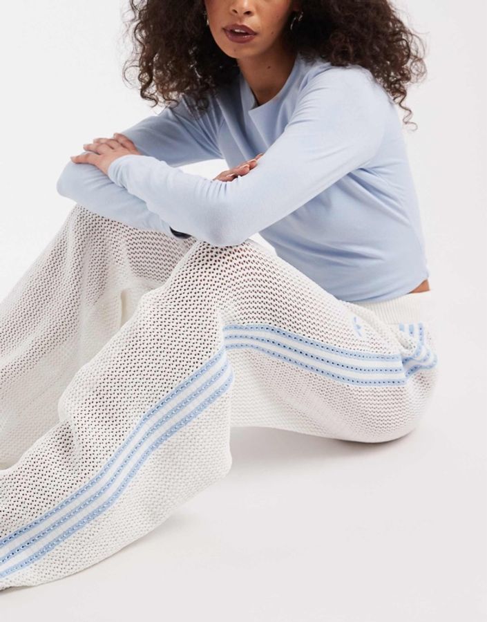 Adidas 白色透視長褲運動褲休閒褲White Crochet Wide Leg Track Pants-2
