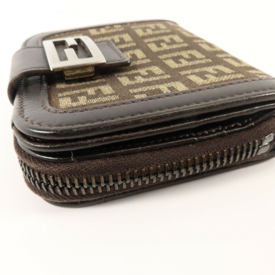 FENDI 帆布Bifold Wallet銀扣錢包-17