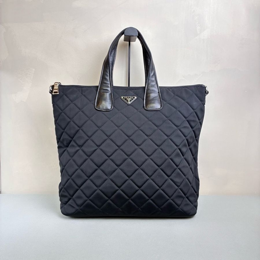 普拉達 Prada 黑色尼龍托特包 可斜挎 尺寸38*39-1