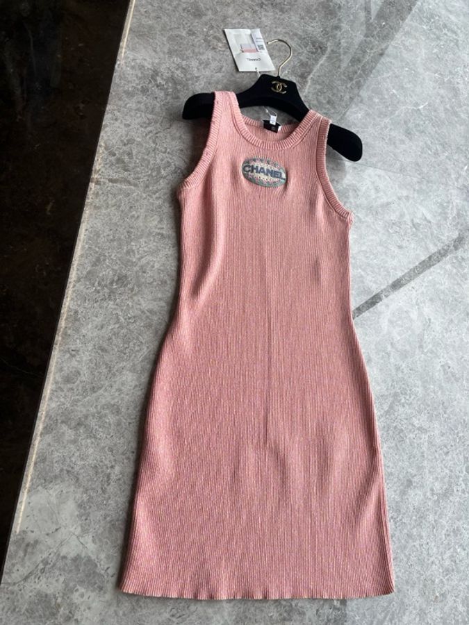 Chanel 25p粉橘色针织连衣裙fr34-0