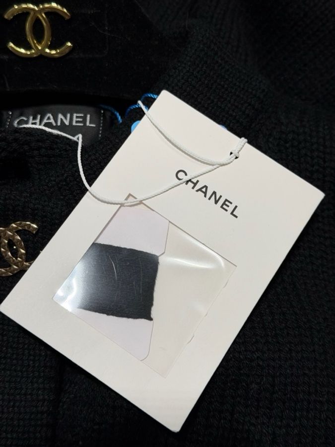 Chanel 22B多元素金扣开衫fr34-6