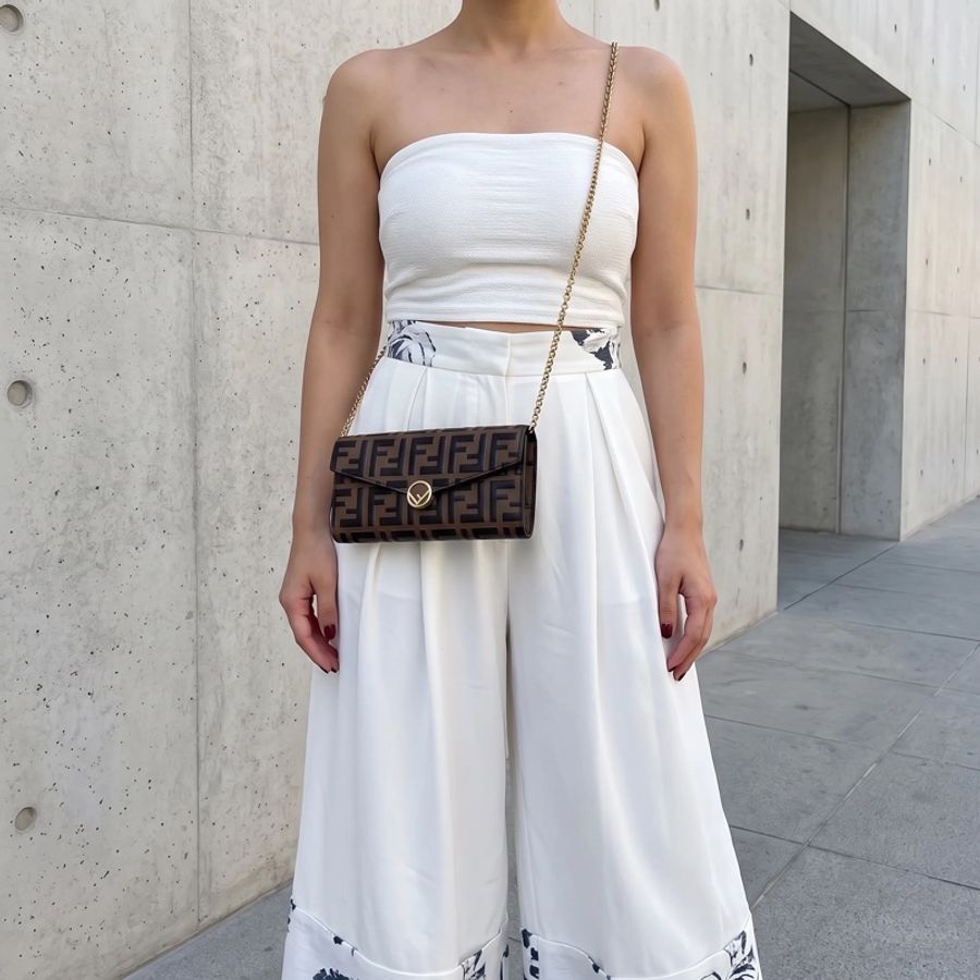 《初。Vintage》 Fendi 老花WOC-1