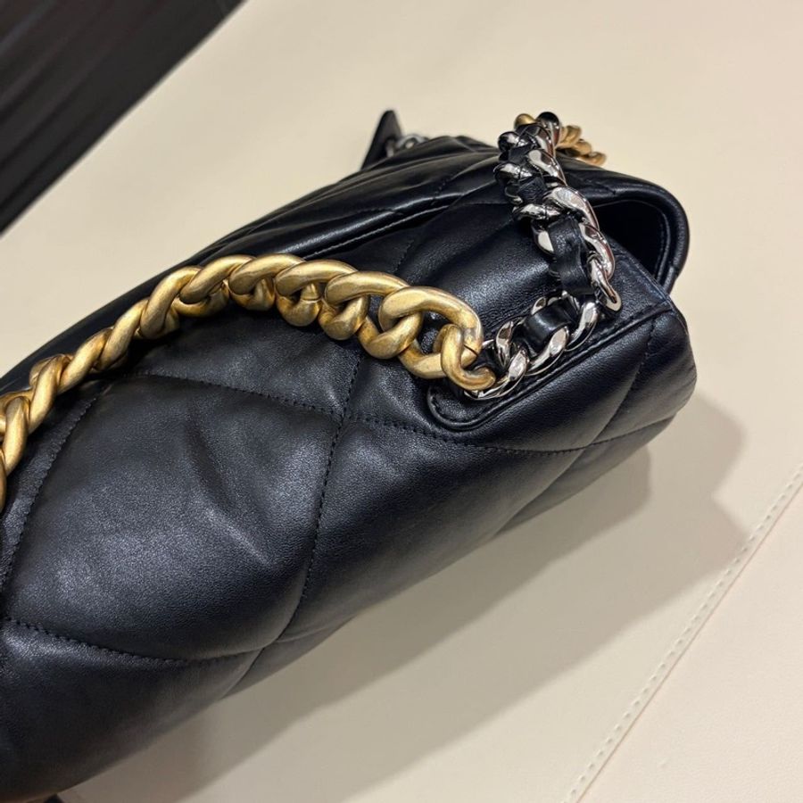 Chanel 19bag medium-6