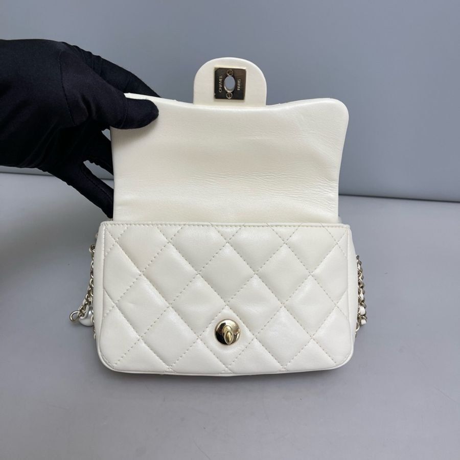 Chanel香奈兒 cf大迷你白色全皮珍珠鏈條包 尺寸18×11×5-7