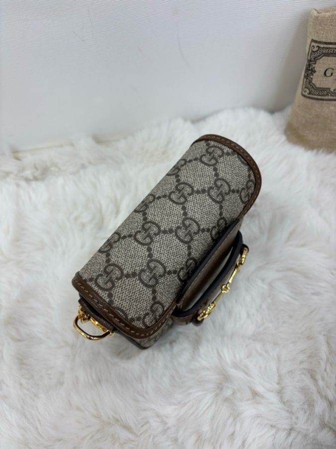 Gucci古馳 Horsebit 1955 mini馬銜扣包 經典老花帆布拼棕色皮革 金色馬銜扣設計 全新未使用-9