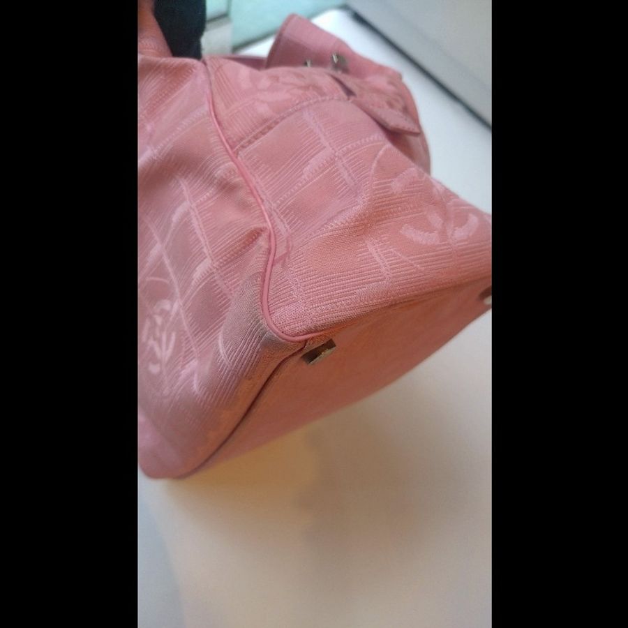 Chanel粉色緹花布新旅行系列雙把手提包-16