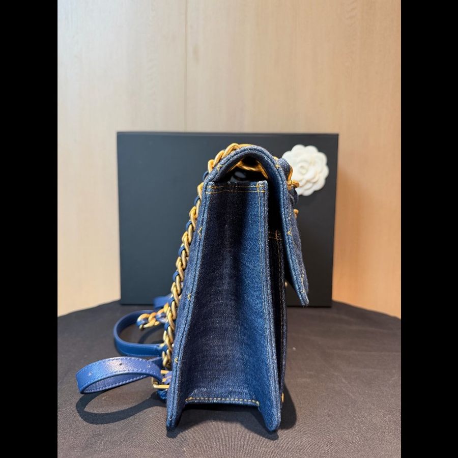 99♥️Chanel 皮穿鏈牛仔郵差後背包 芯片款-2